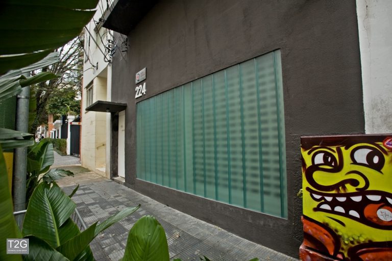 c-glass-channel-glass-rosenbaum-design-tg-1