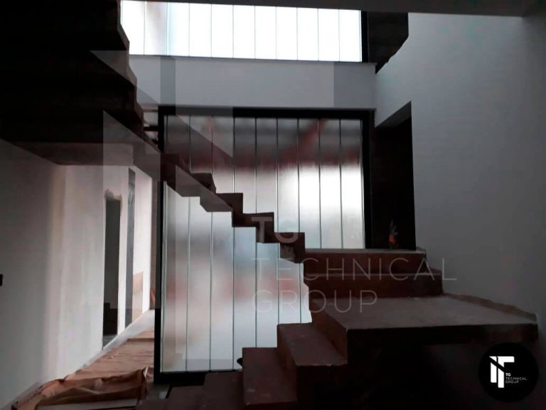 Fechamento em C.Glass no estilo Simples Intercalado