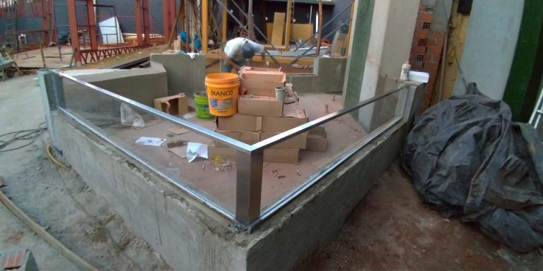 piscina-de-vidro-casa-cor-ribeirao-preto-2019-espaco-e-lazer-technical-group-tg-1