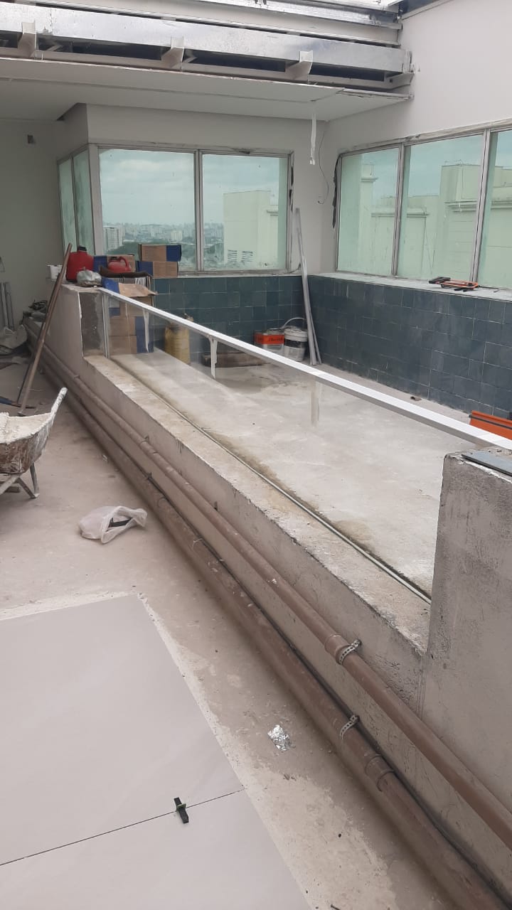piscina-de-vidro-cobertura-sky-technical-group-tg-4