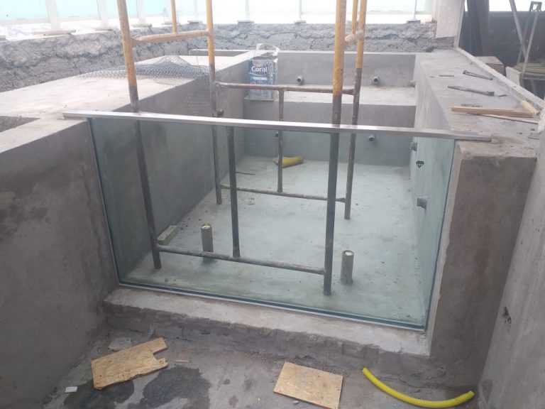 piscina-de-vidro-edificio-previlgi-technical-group-tg-1