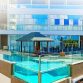 piscina de vidro aquavision edificio italian residence