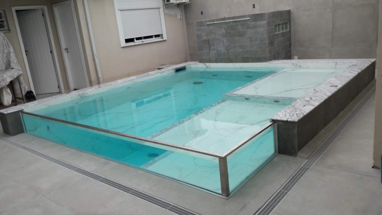 AQUAVISION PISCINA DE VIDRO XO FLORIANÓPOLIS