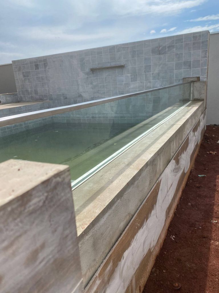 PISCINA DE VIDRO AQUAVISION SHAOYAN CHEN 4