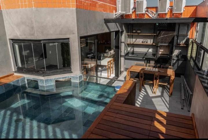 PISCINA DE VIDRO RESIDENCIAL JA